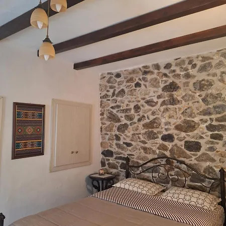 Traditional House In Kampia Kambia (Euboea)