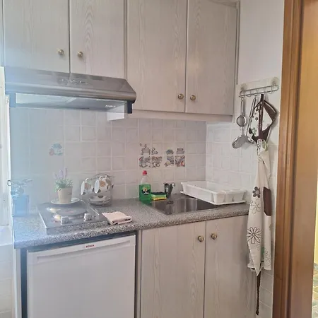 בית נופש Traditional House In Kampia