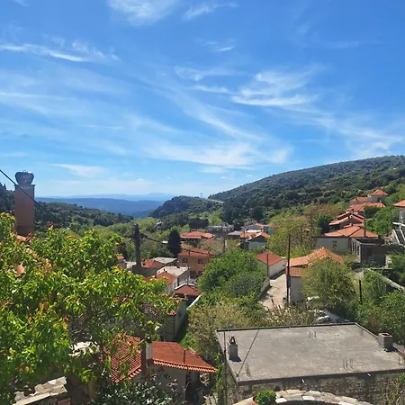 בית נופש Traditional House In Kampia *